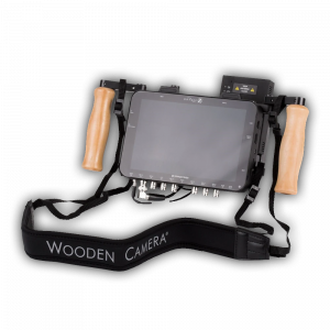 Renta de Wooden Camera Directors Monitor Cage v2